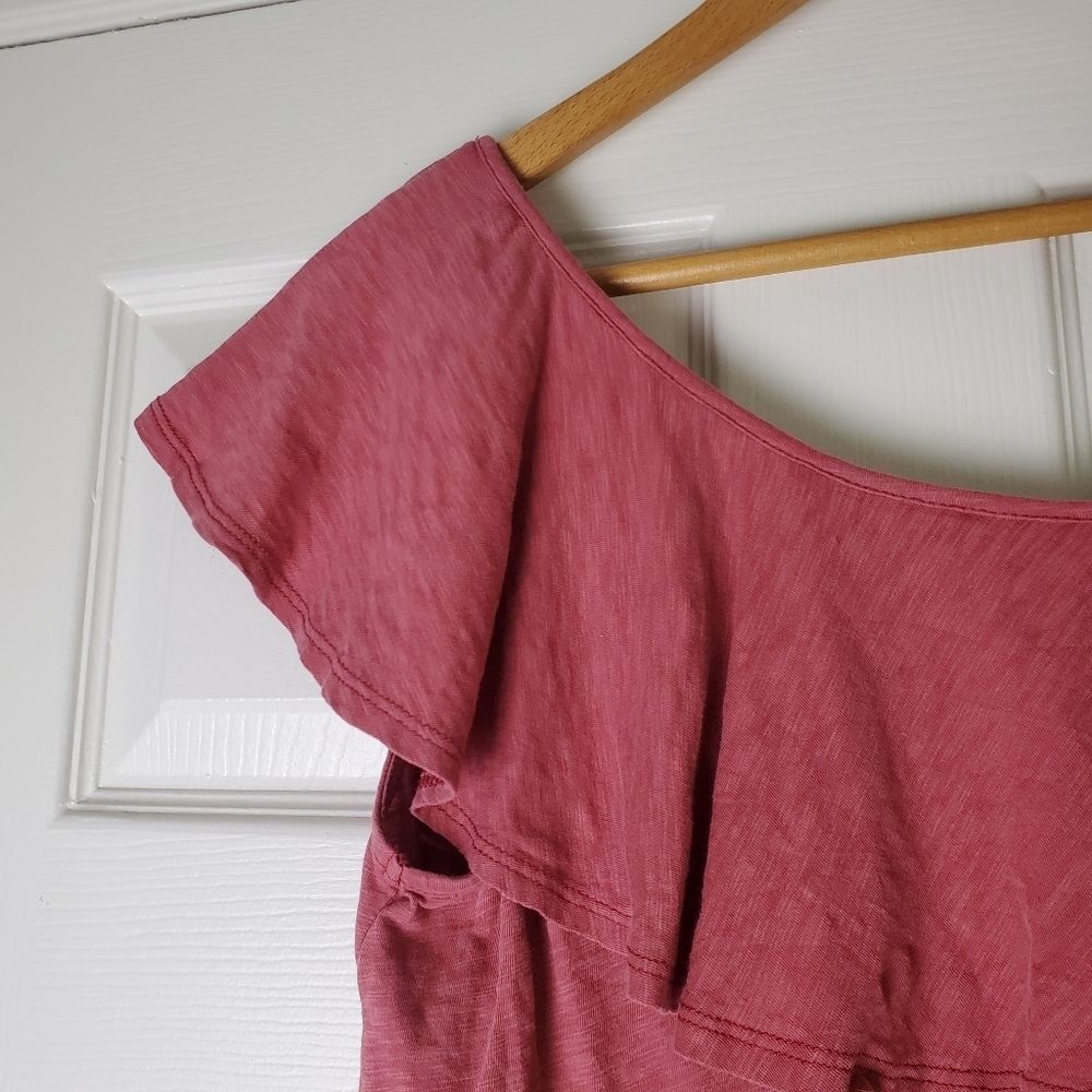 Altar'd State Cold Shoulder Ruffle Top Size Small - Picture 5 of 10
